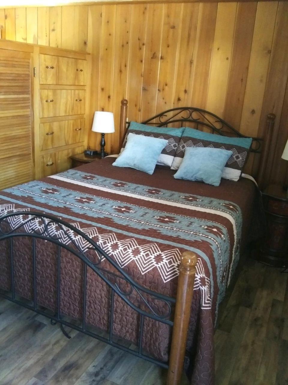 Kern Riverfront Lodge Kernville Esterno foto