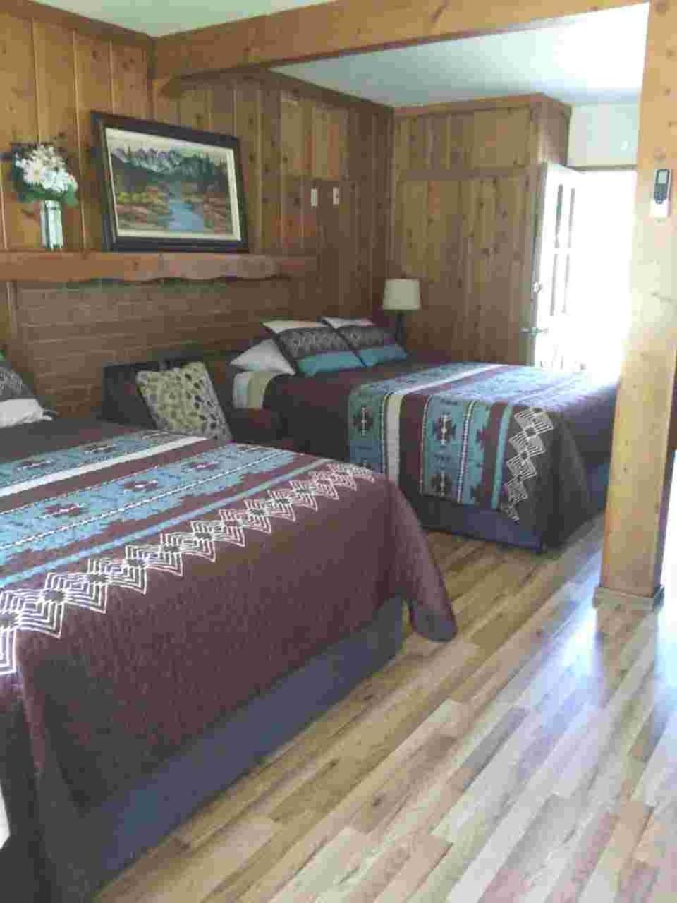 Kern Riverfront Lodge Kernville Esterno foto