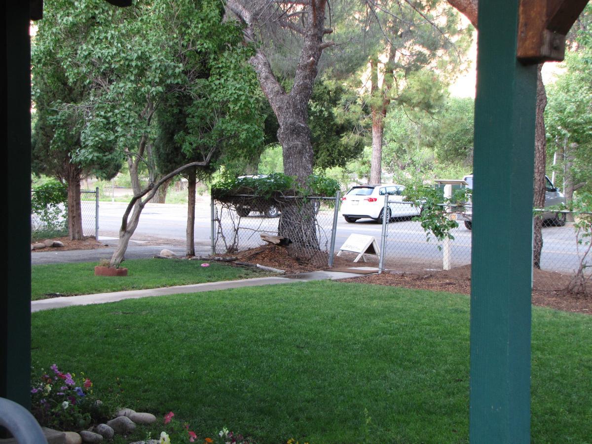 Kern Riverfront Lodge Kernville Esterno foto