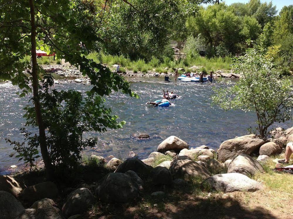 Kern Riverfront Lodge Kernville Esterno foto